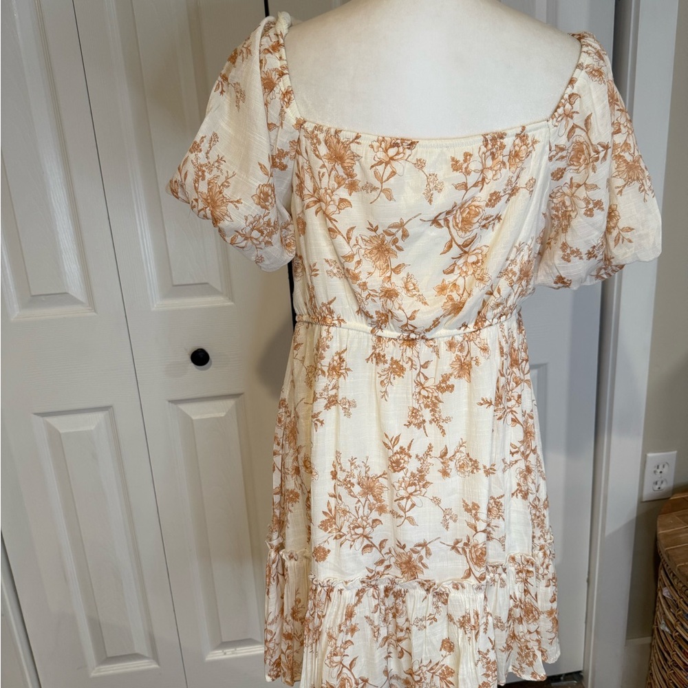 Blu Pepper,  Cottagecore Floral Puff Sleeve Tiered Dress, EUC, Size M - Picture 7 of 12